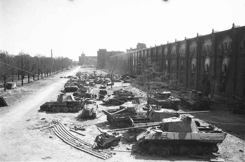 1000+ images about Tanks of World War 2 on Pinterest | The Germans ...